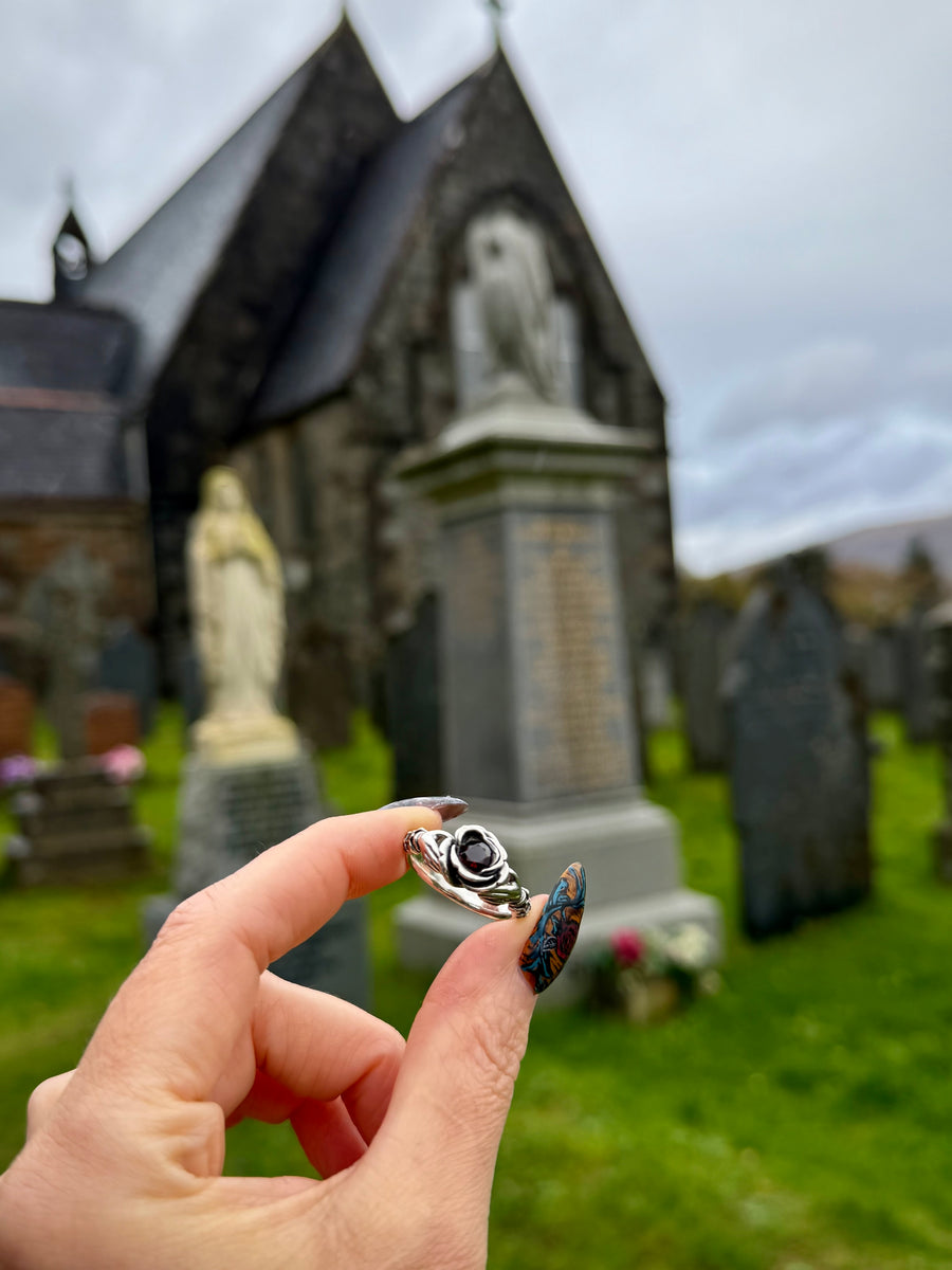 Garnet Healer Ring – MAC