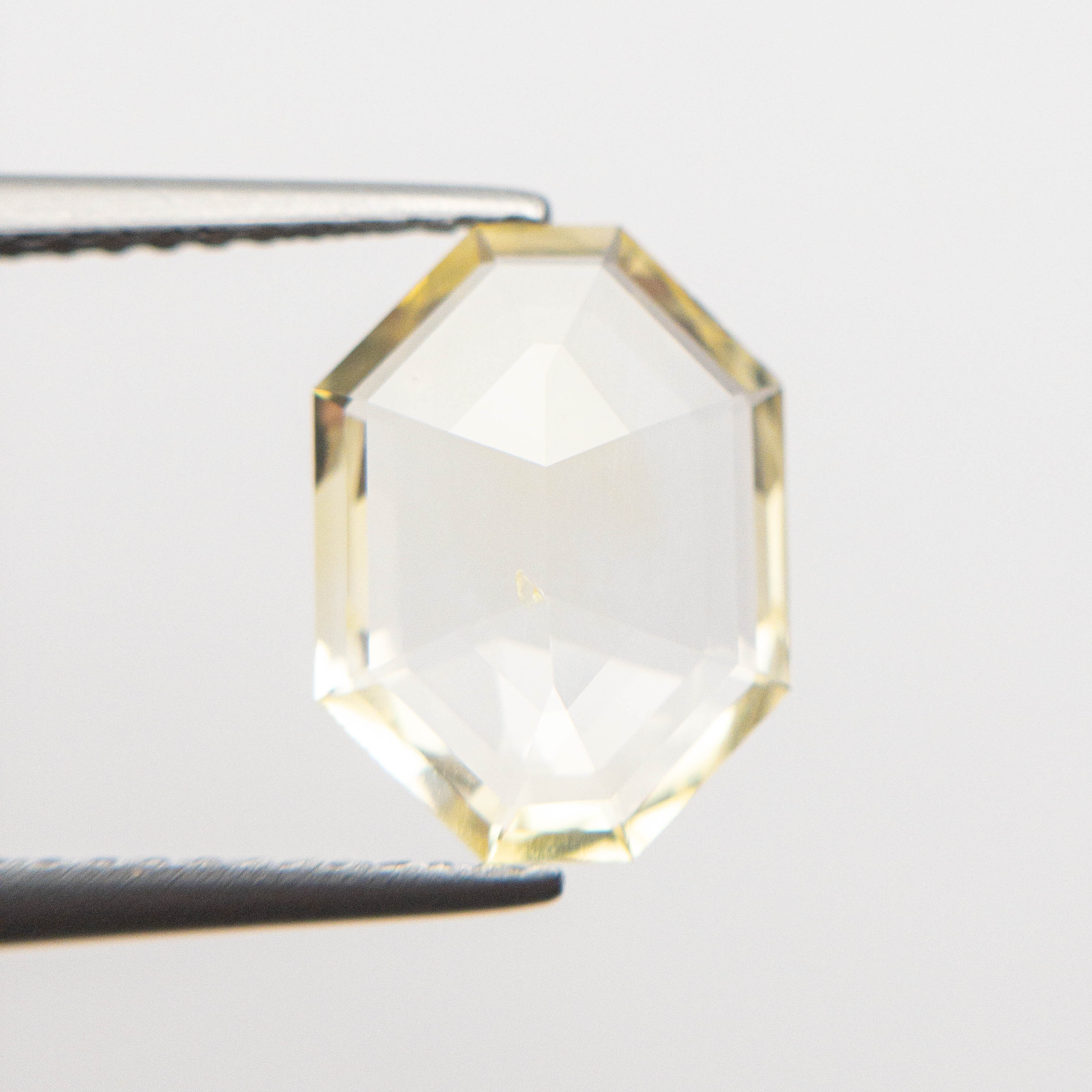 2.15ct 10.98x8.14x2.49mm Octagon Rosecut Sapphire 19385-52