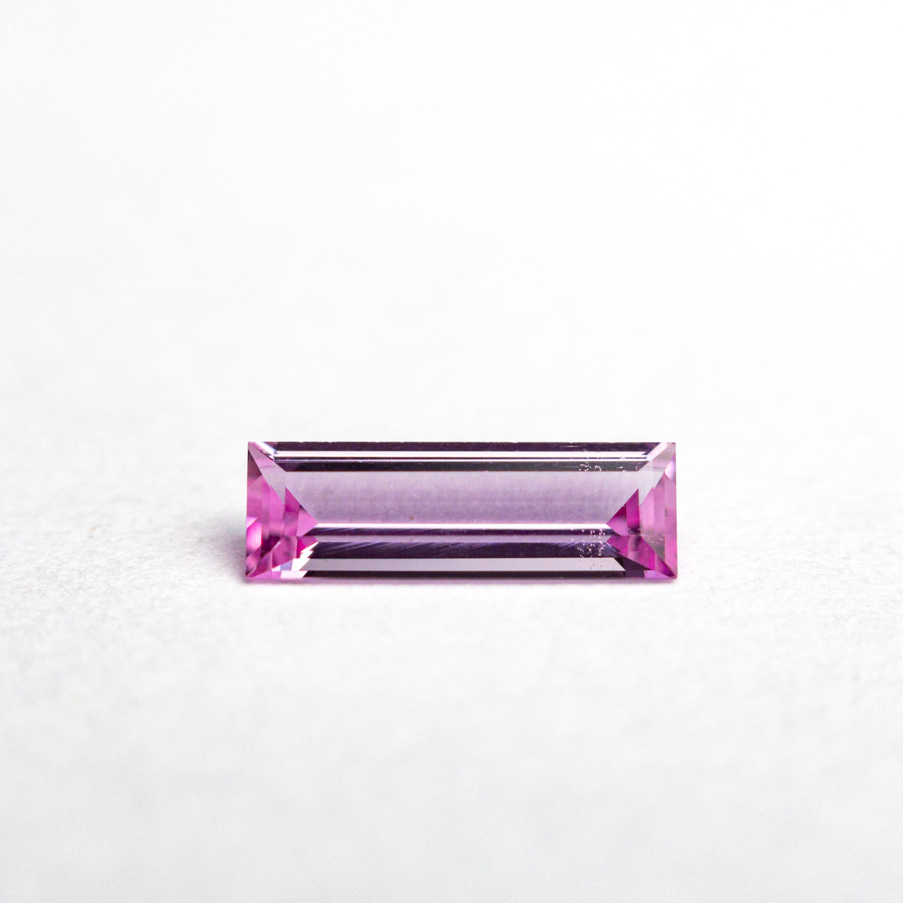 0.35ct 7.60x2.53x1.62mm Baguette Step Cut Sapphire 23149-01