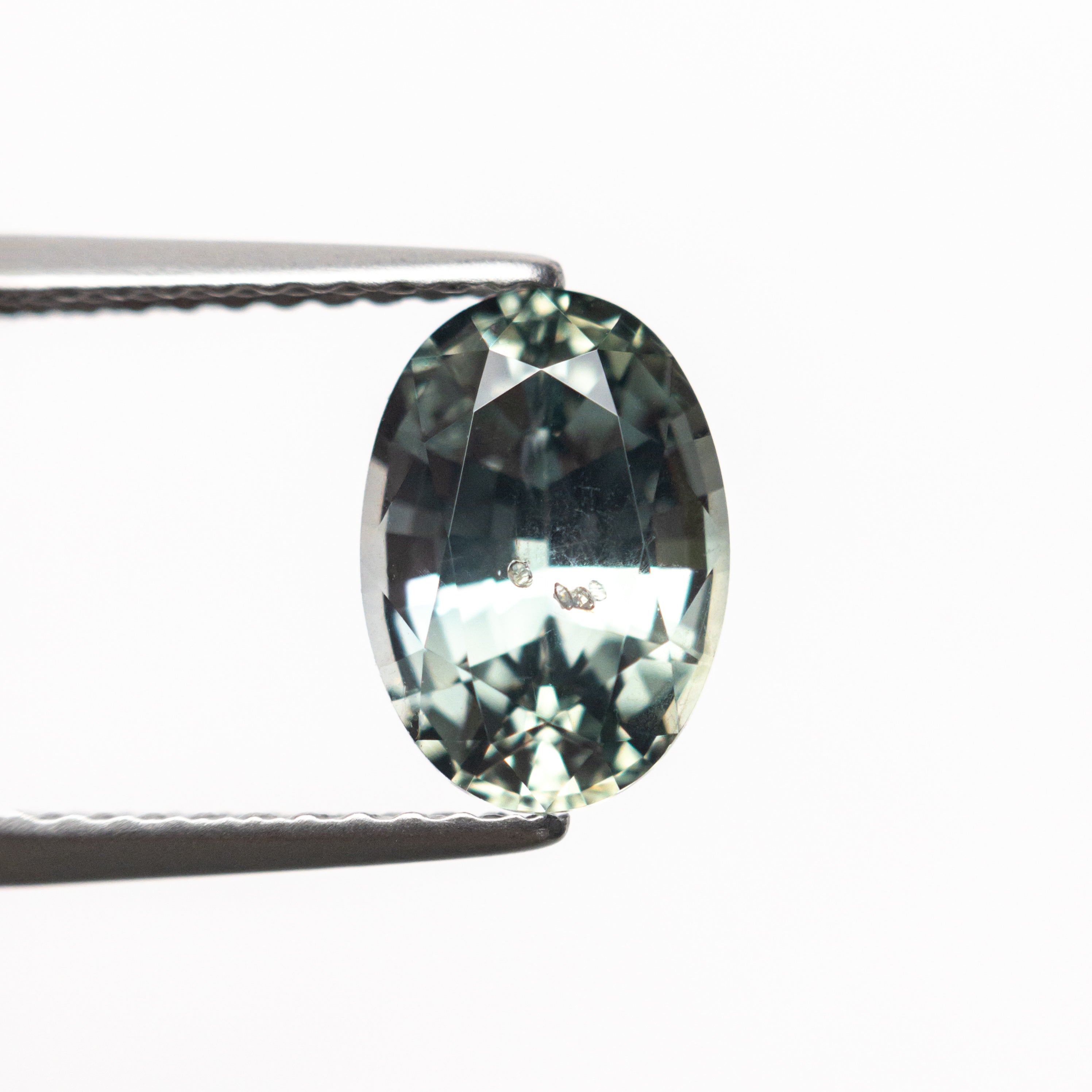 2.27ct 8.92x6.27x4.83mm Oval Brilliant Sapphire 23426-18