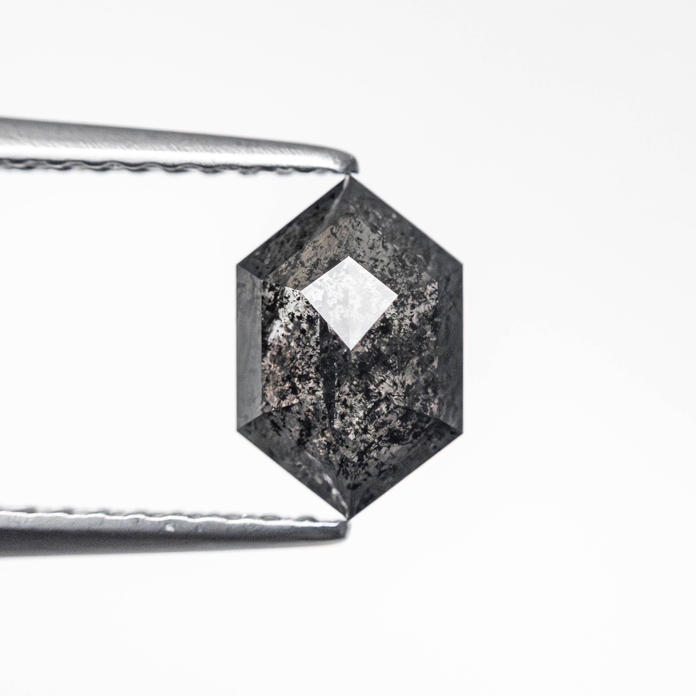 1.20ct 8.00x5.30x3.11mm Hexagon Step Cut 23835-32