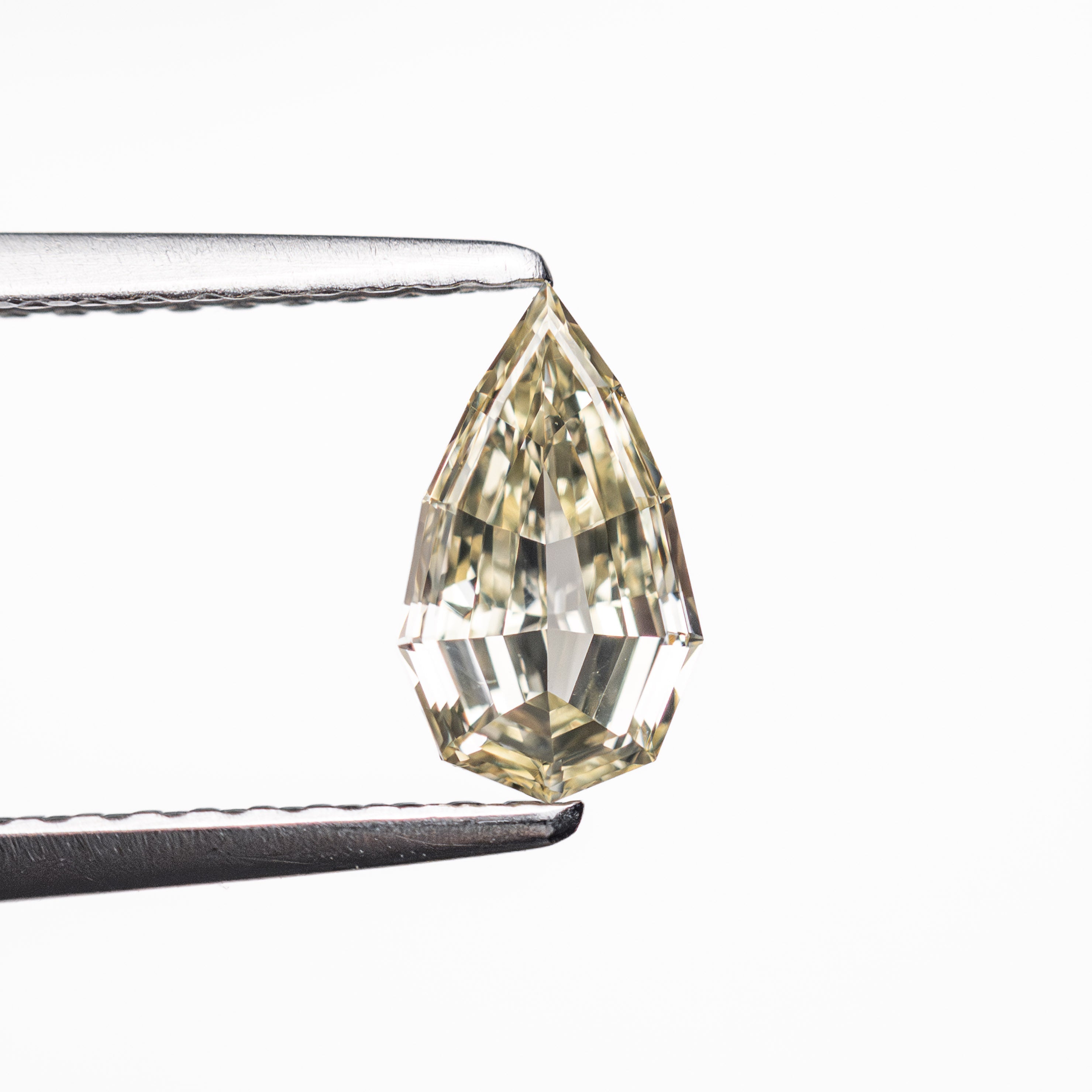 0.53ct 7.79x4.55x2.22mm VVS2 C3 Geo Pear Step Cut 🇿🇦 26109-10
