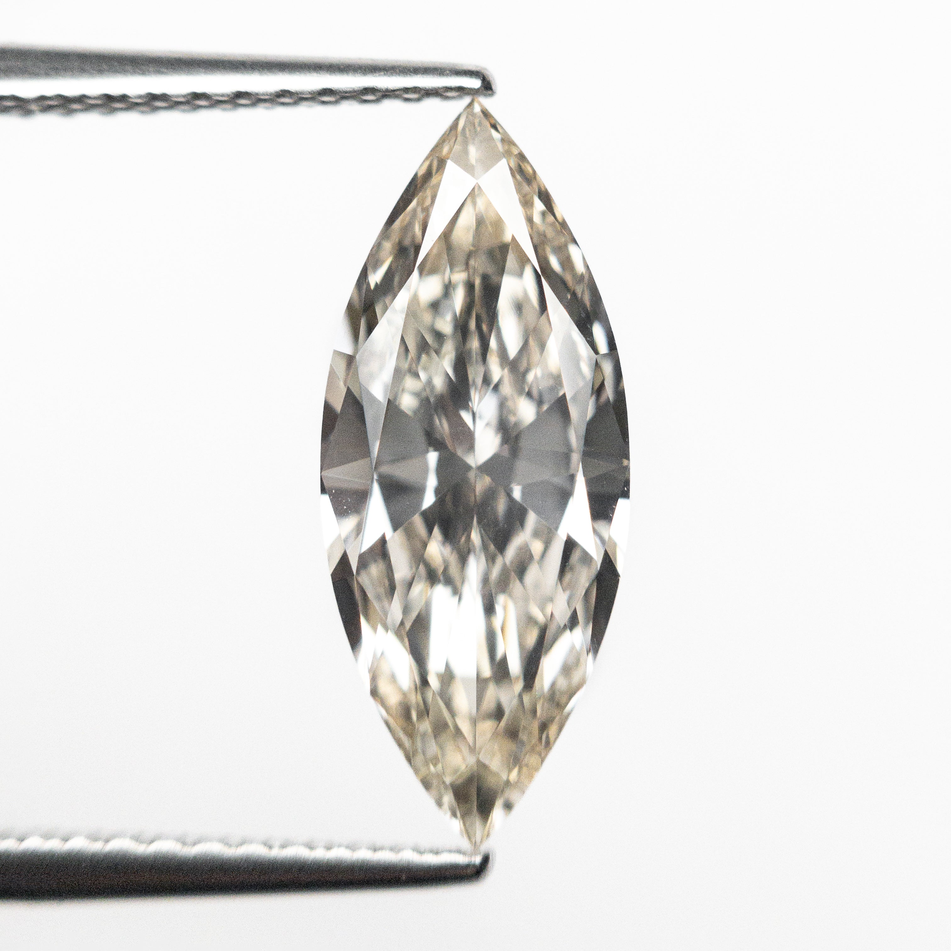 2.01ct 15.08x6.24x3.65mm VVS2 U-V Marquise Brilliant 🇨🇦 26117-01