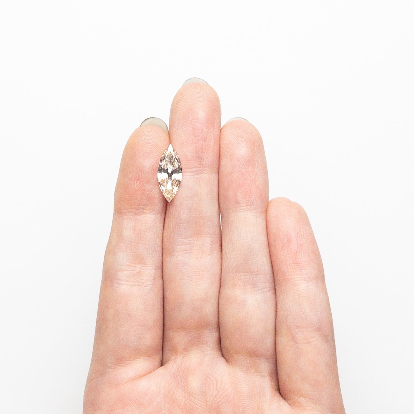 2.01ct 15.08x6.24x3.65mm VVS2 U-V Marquise Brilliant 🇨🇦 26117-01