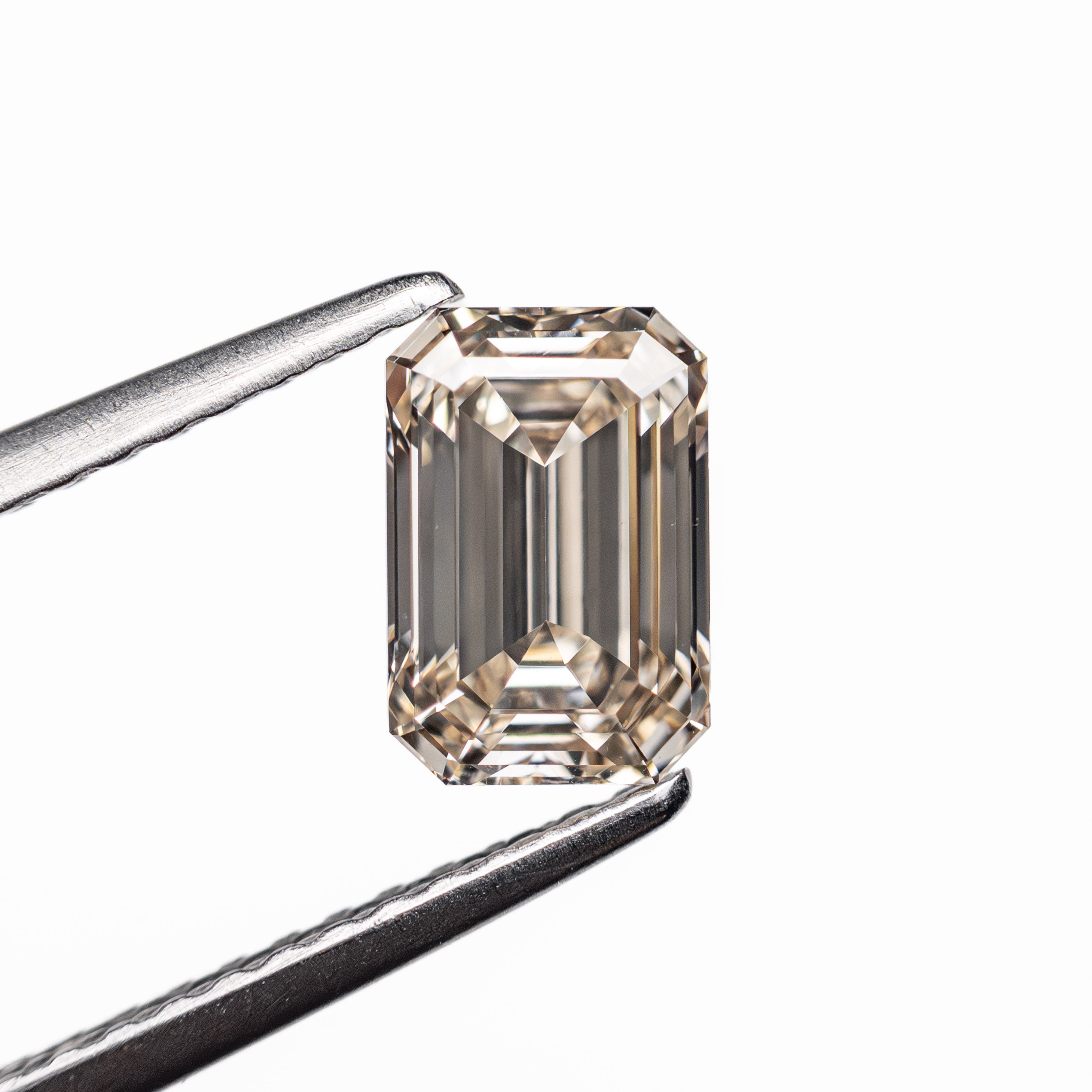 1.01ct 6.98x4.71x3.10mm VS1 C3 Cut Corner Rectangle Step Cut 🇨🇦 26318-03