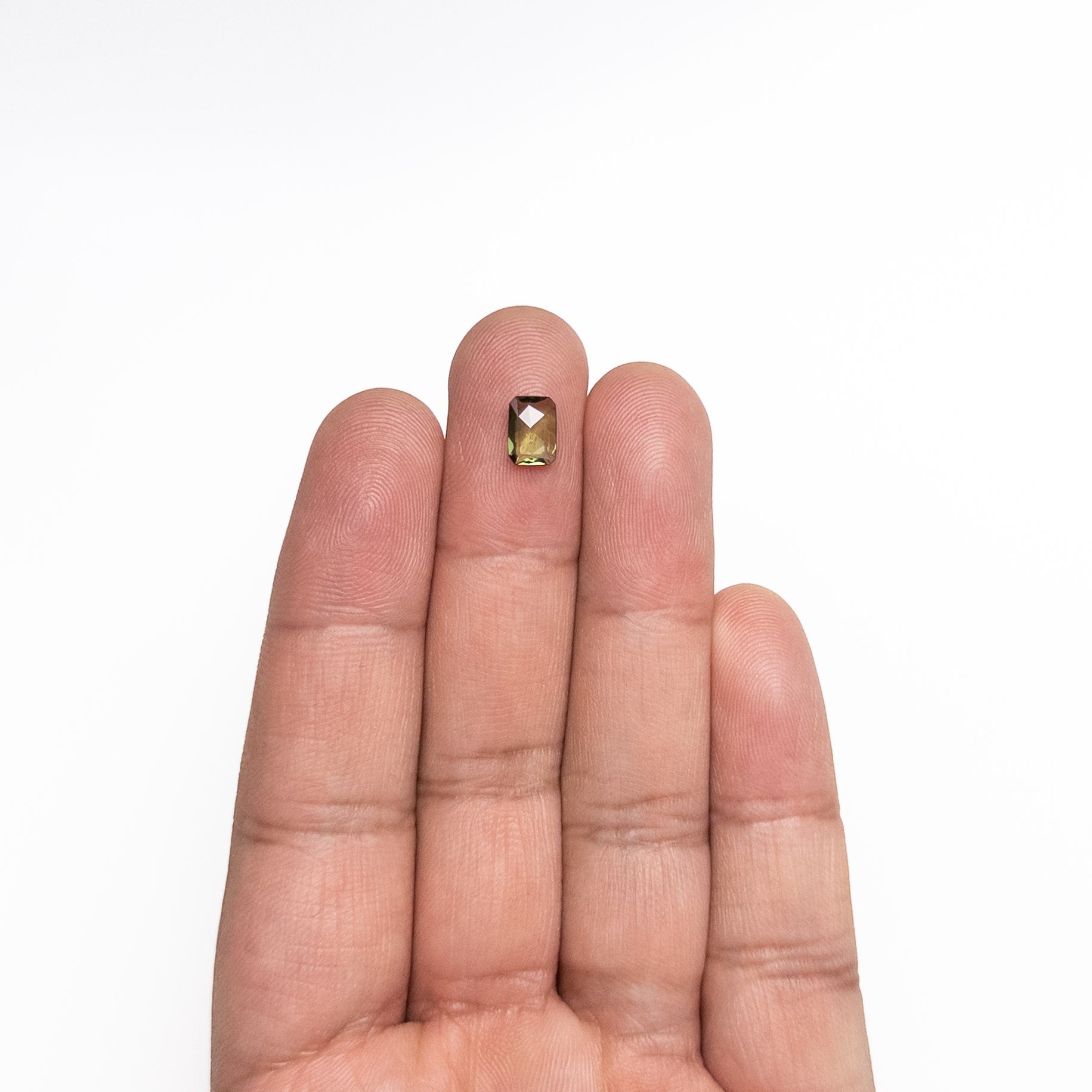 0.82ct 7.18x5.07x2.00mm Cut Corner Rectangle Step Cut Sapphire 26327-103