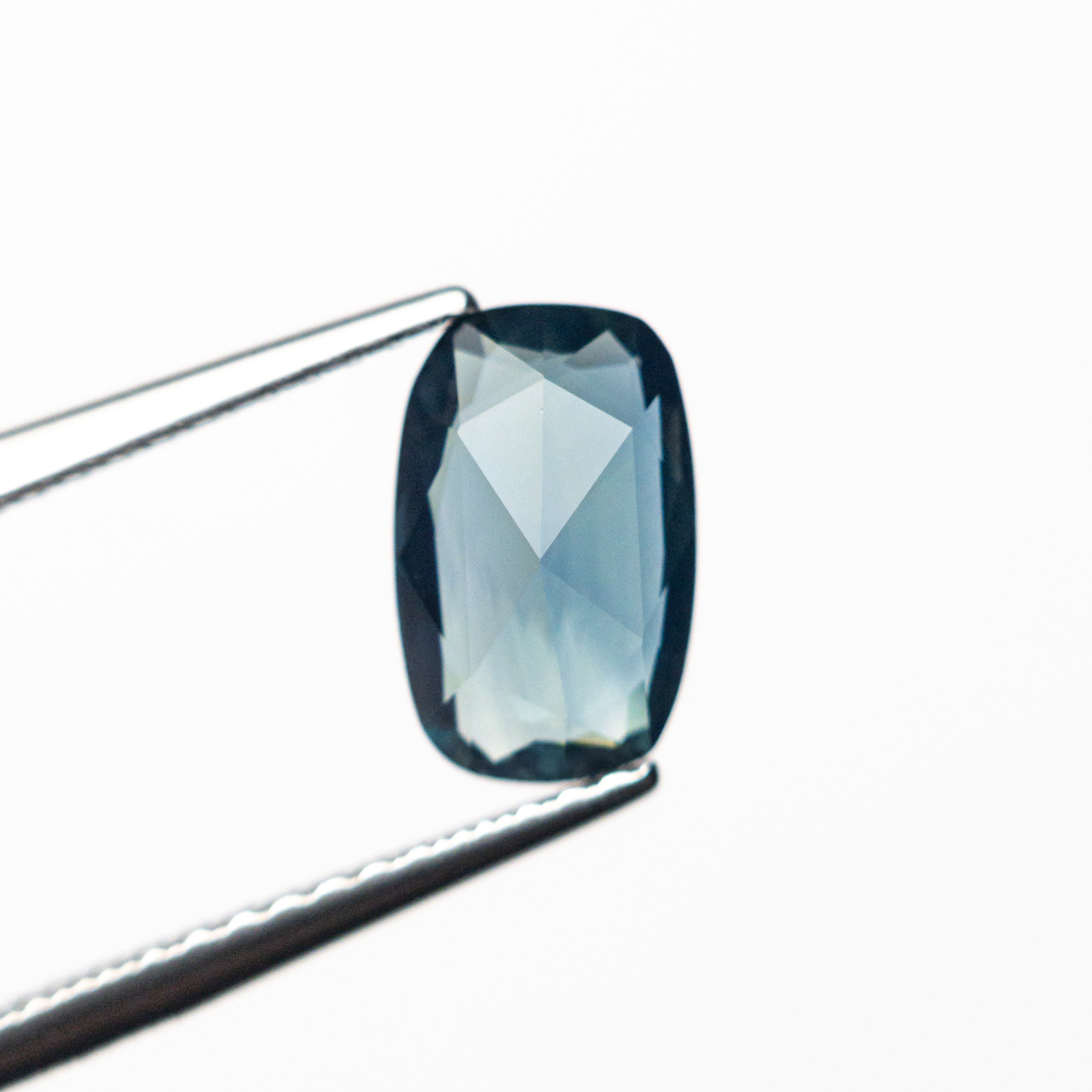1.57ct 8.94x5.67x3.25mm Oval Rosecut Sapphire 26327-50