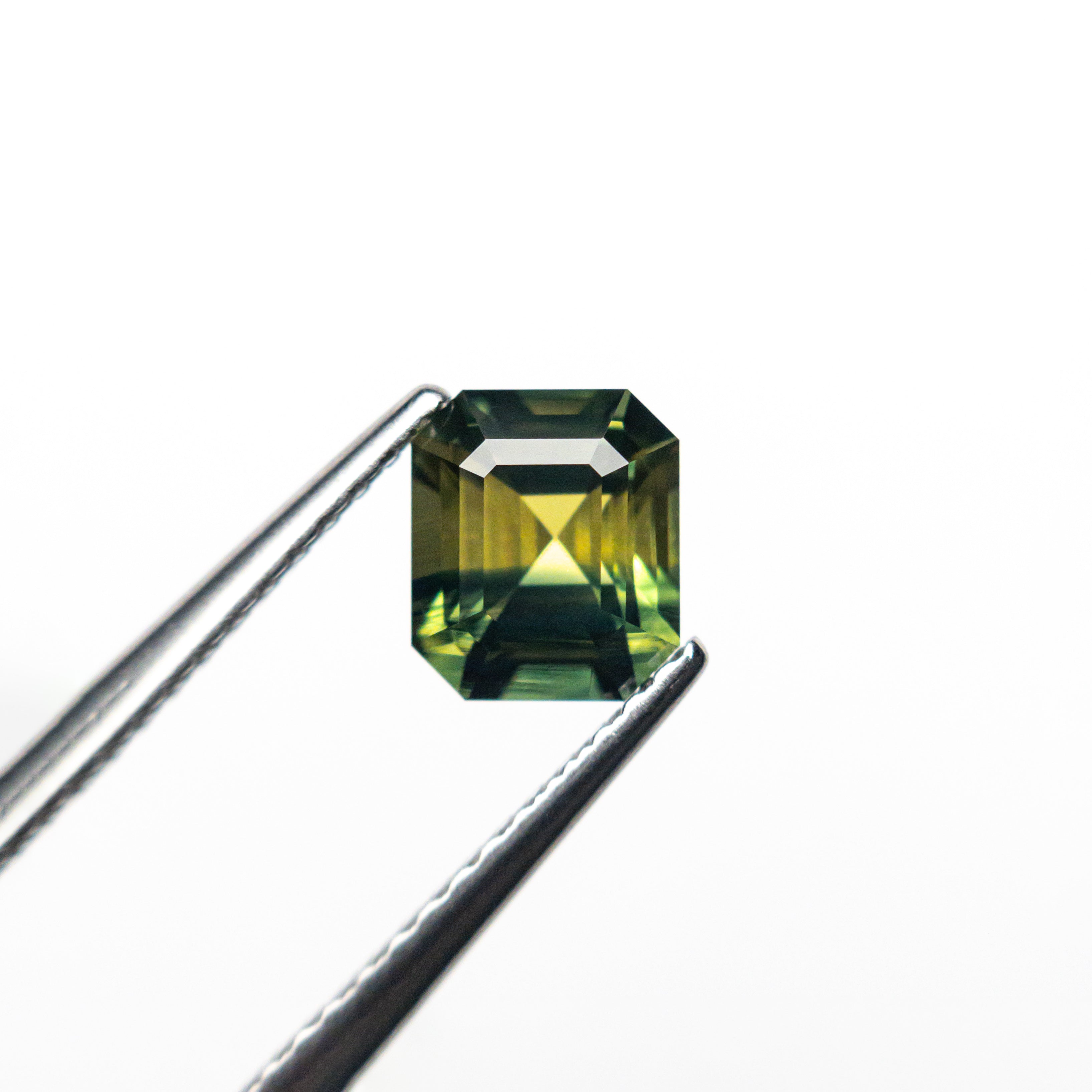 1.05ct 5.99x5.15x3.72mm Cut Corner Rectangle Step Cut Sapphire 26328-15