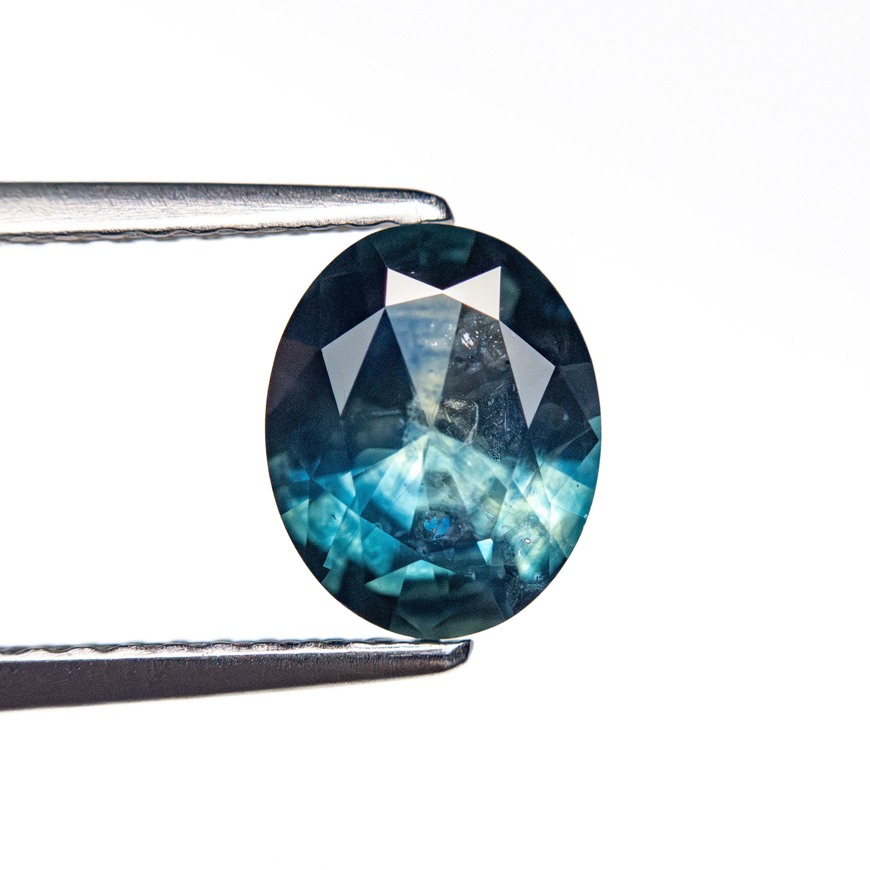 1.44ct 7.84x6.32x3.84mm Oval Brilliant Sapphire 26525-01