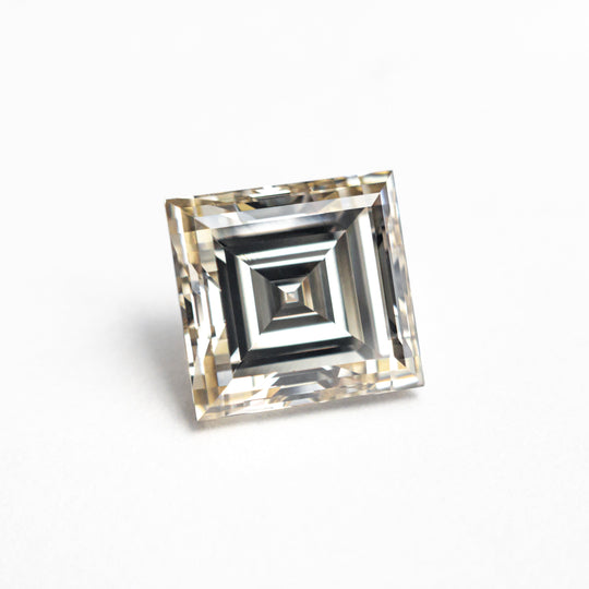 2.50ct 7.64x7.24x4.95mm VVS2 Q-R Carré Cut 🇨🇦 26808-01