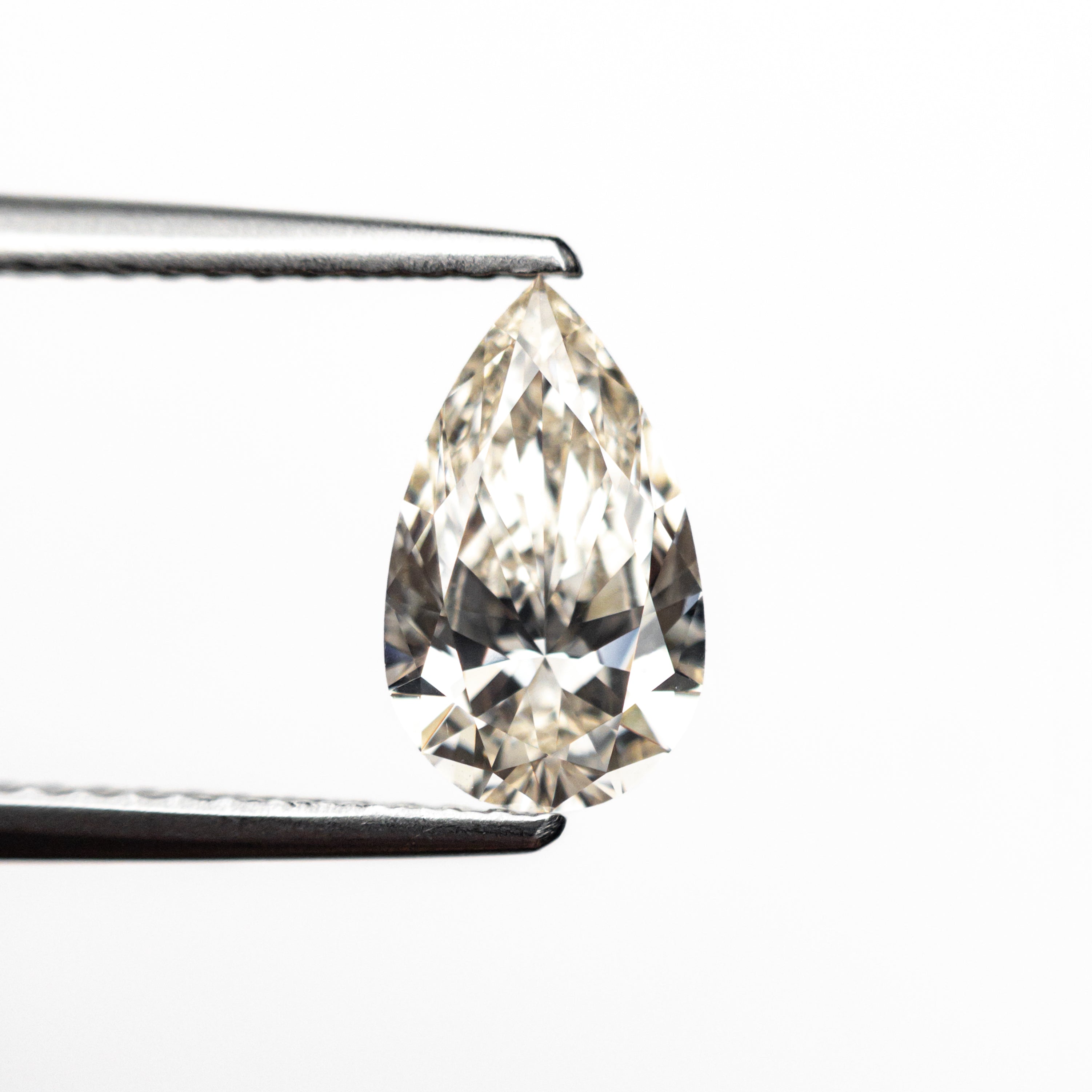 1.01ct 9.23x5.54x3.27mm VS1 M Pear Brilliant 27081-10