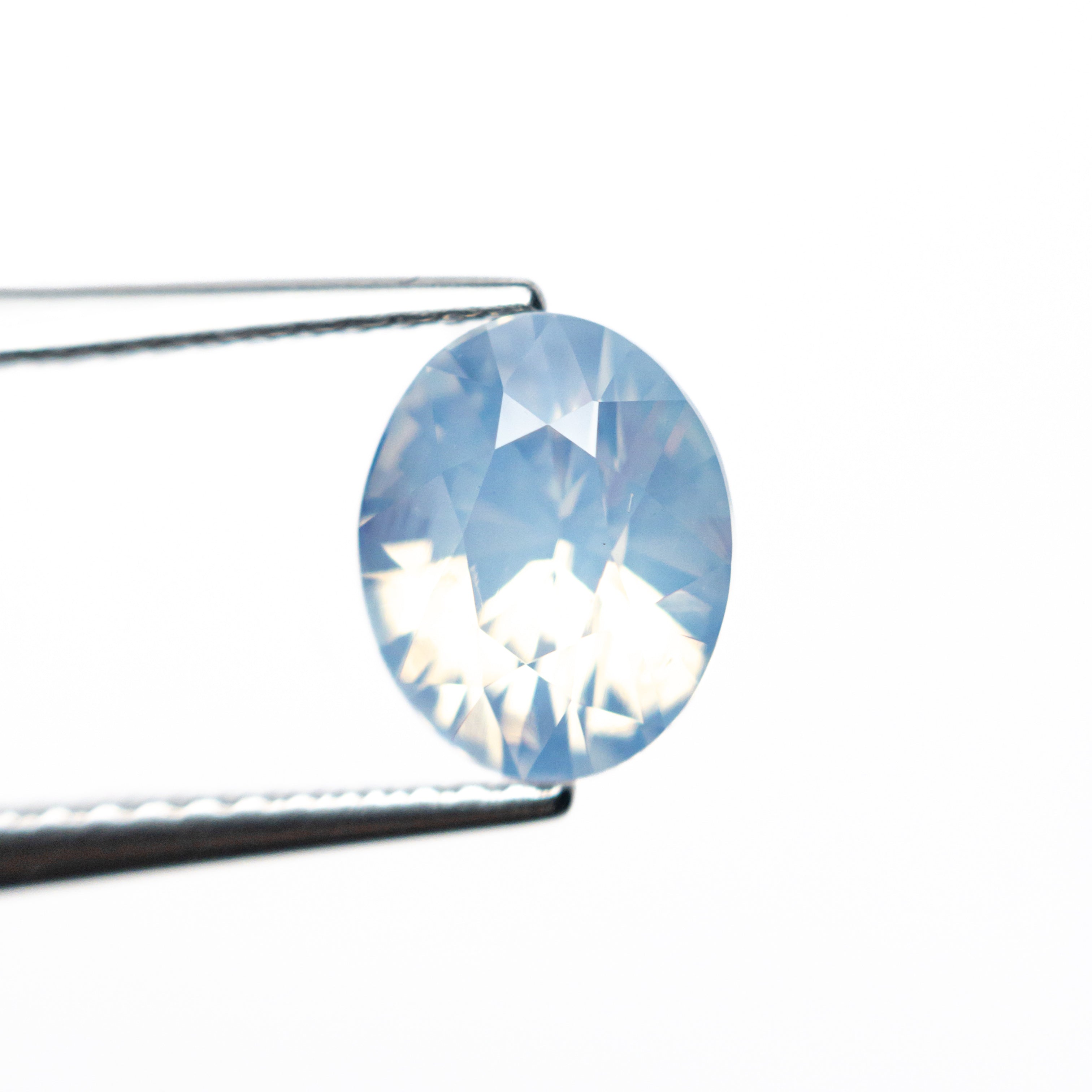 2.11ct 8.21x6.61x5.01mm Oval Brilliant Sapphire 27186-01