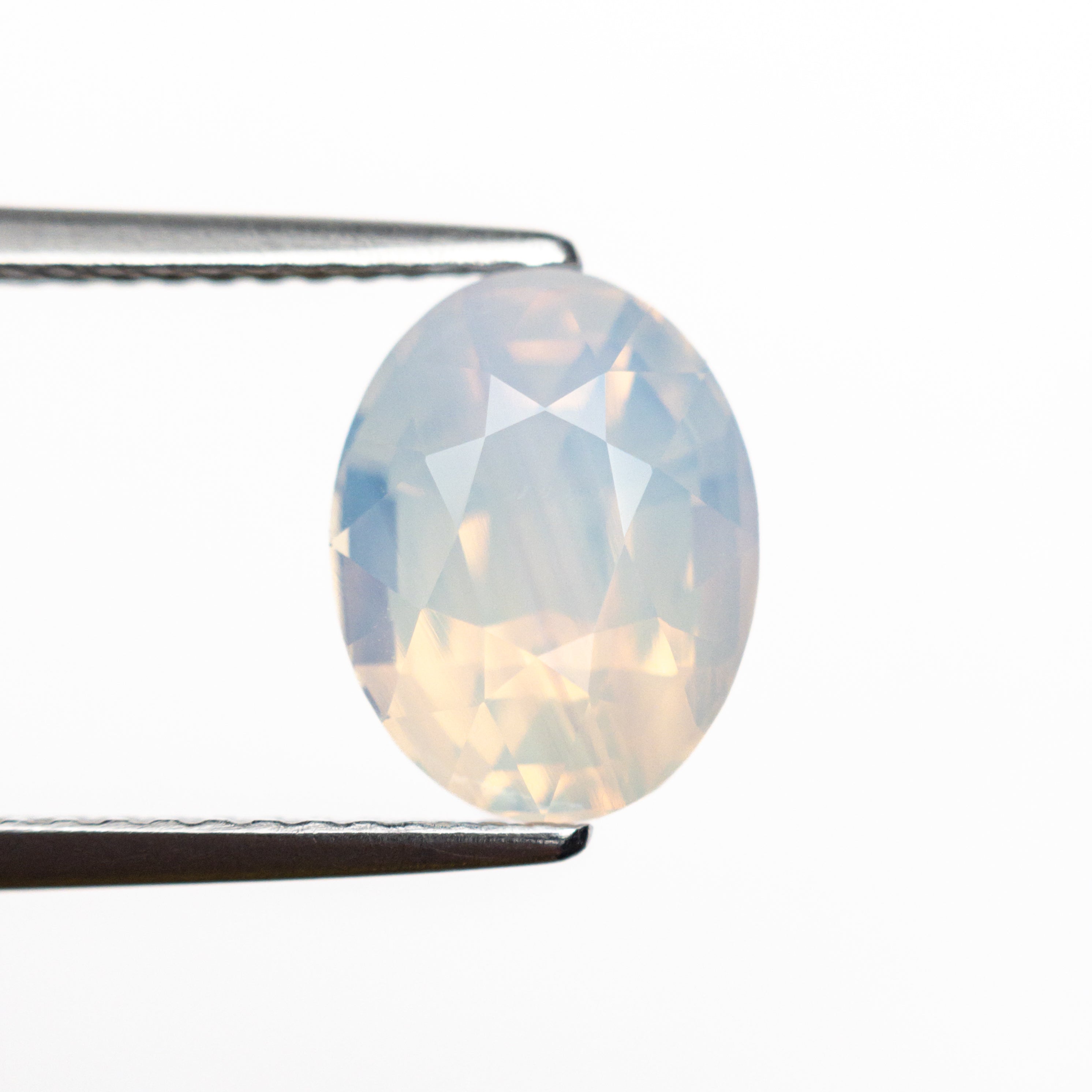 3.65ct 9.76x7.55x6.09mm Oval Brilliant Sapphire 27204-01