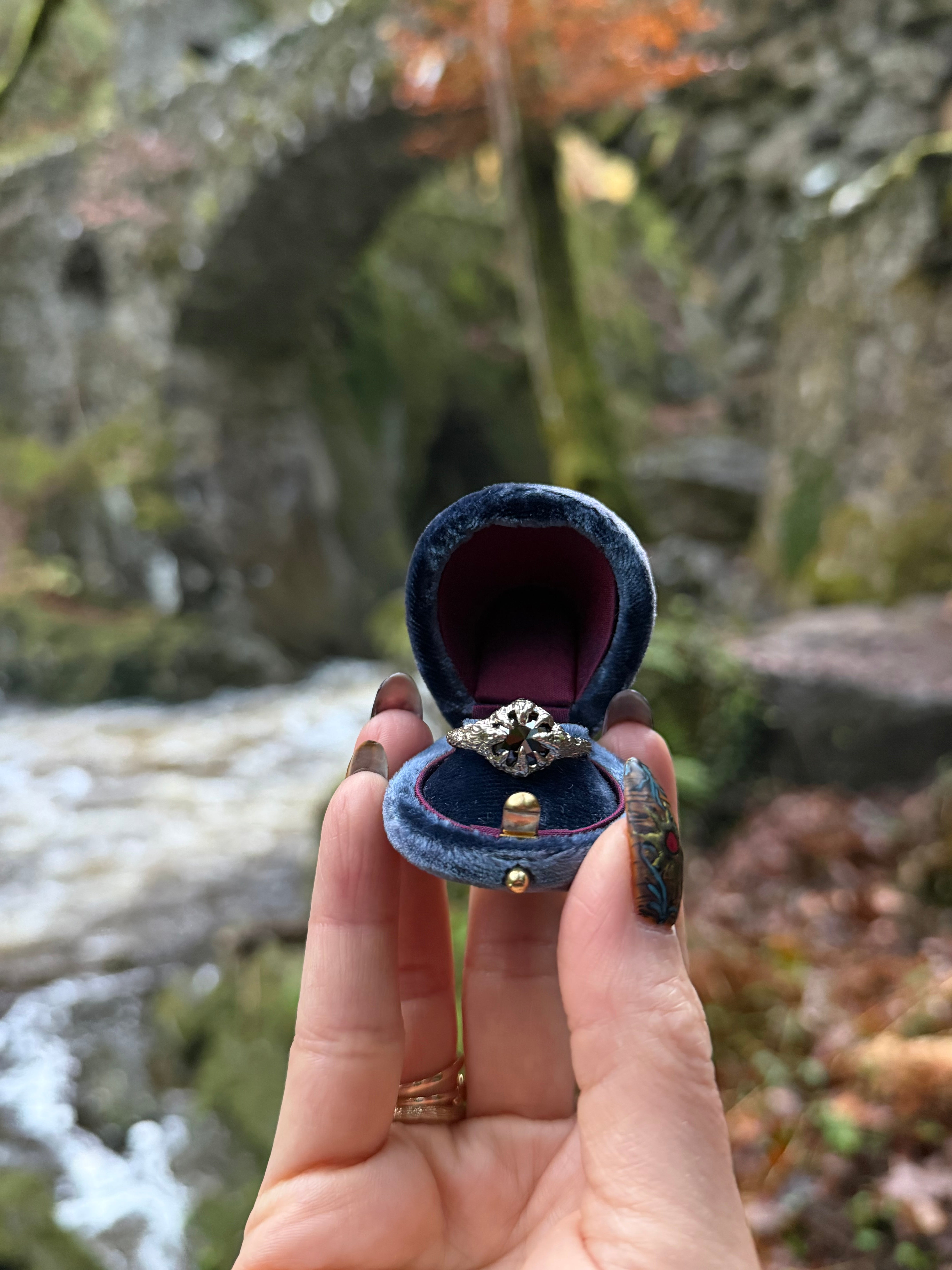 1.90ct Diamond Silver Flames Ring