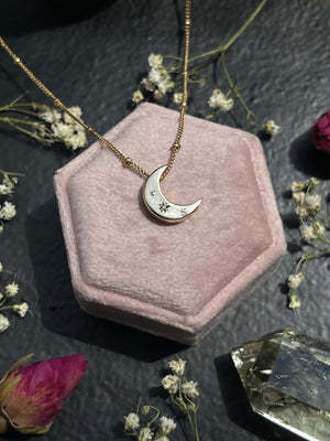 10k Engraved Crescent Moon