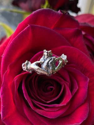 Love’s Faithful Vow Ring