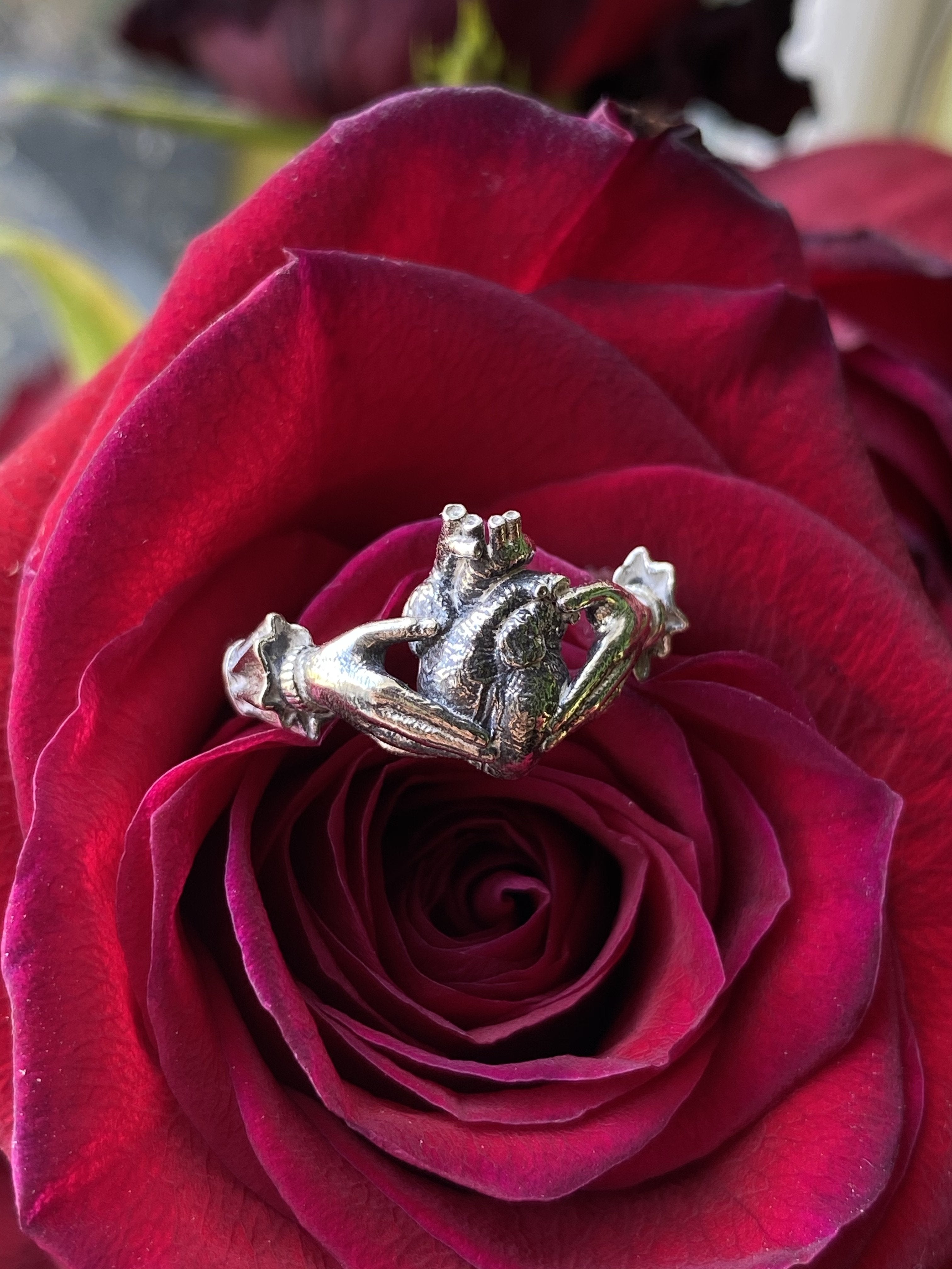 Love’s Faithful Vow Ring